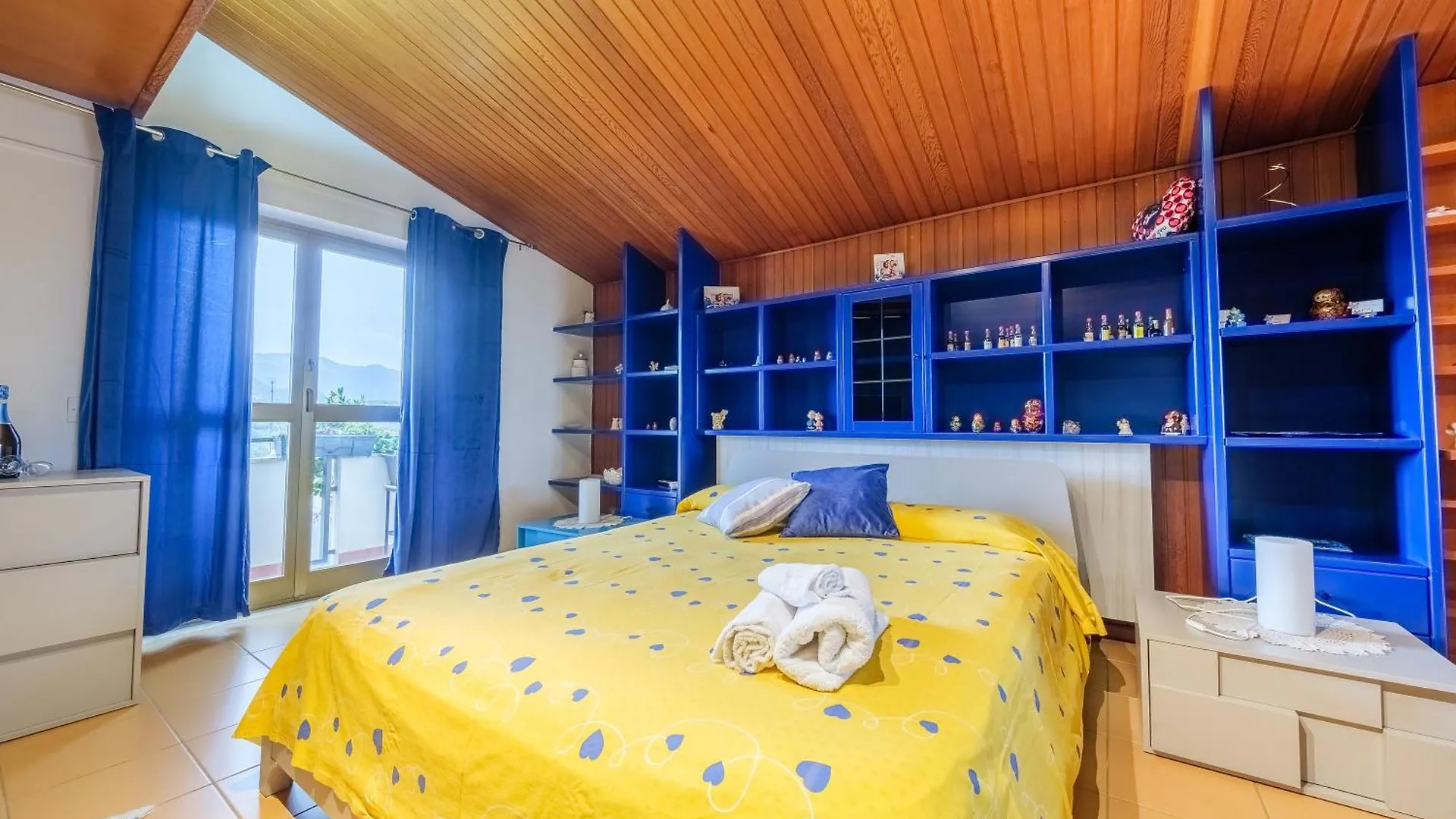 Holiday home Casa Aurora Villa Pace Del Mela Italy
